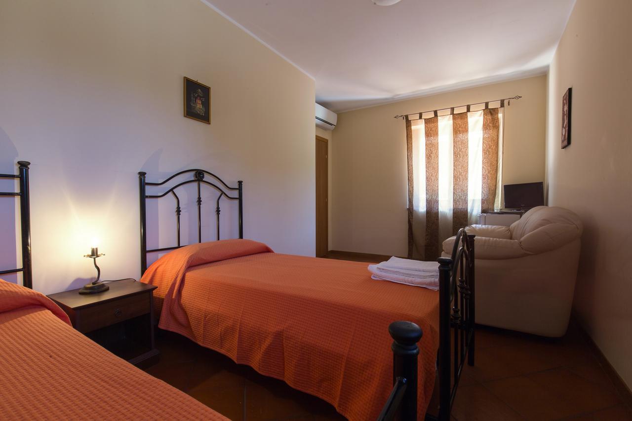 Sant'Angelo di BroloTurismo Rurale Il Sole别墅 客房 照片