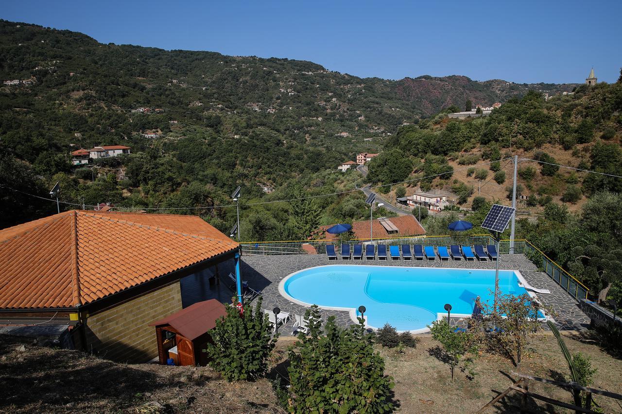 Sant'Angelo di BroloTurismo Rurale Il Sole别墅 外观 照片